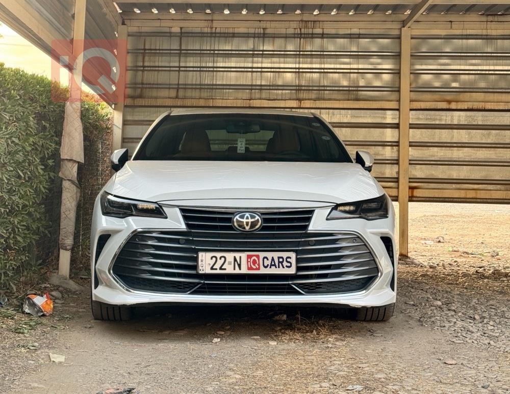 تويوتا أفالون